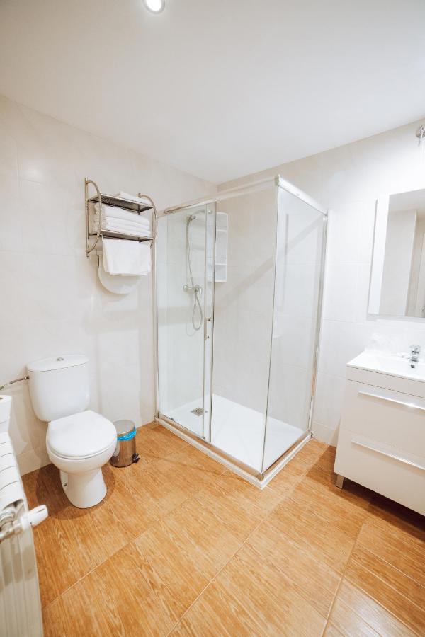 Triple Room Bathroom