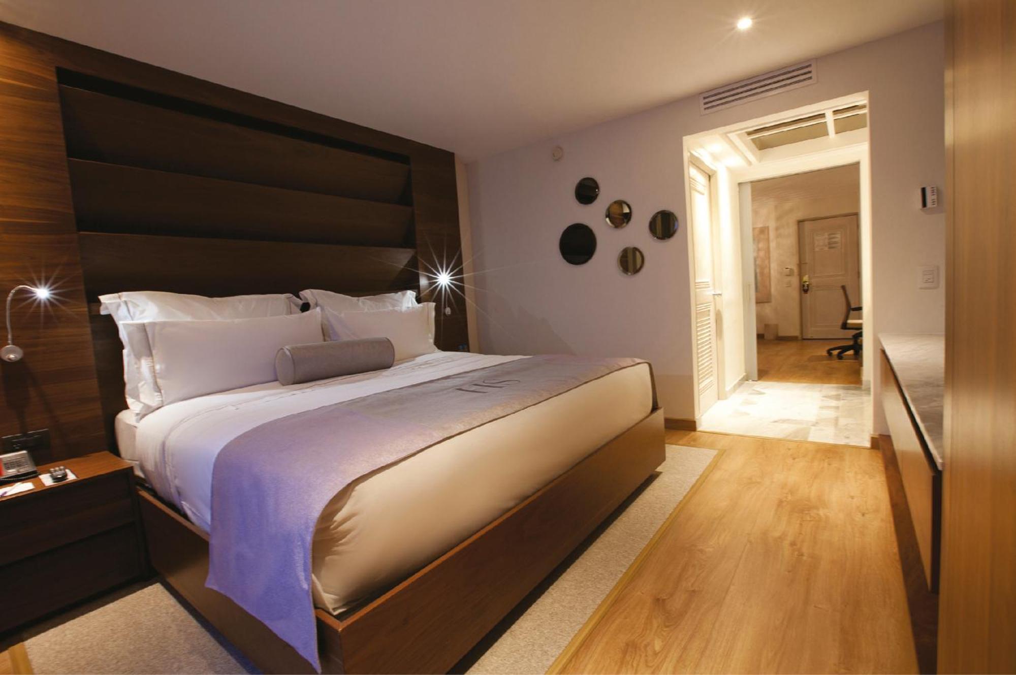 Executive Junior Suite,304855676:JPEG