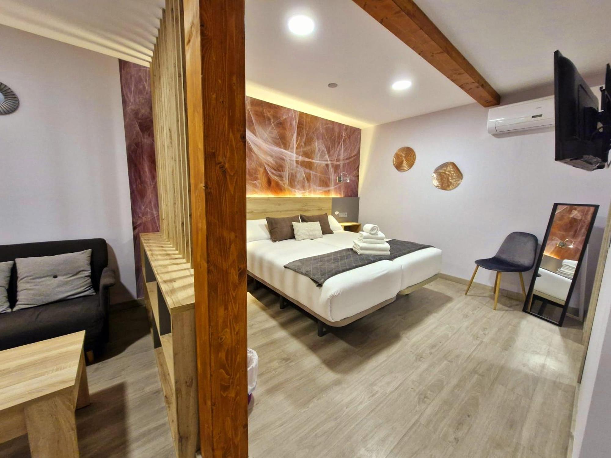 Deluxe Suite