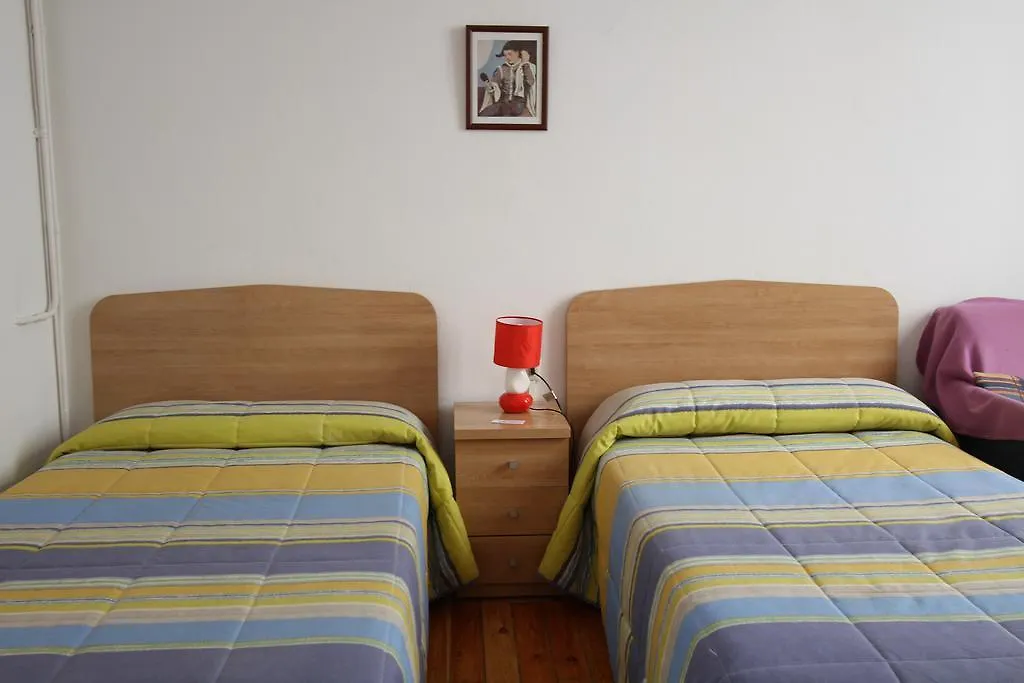 Hostal Bayón-1