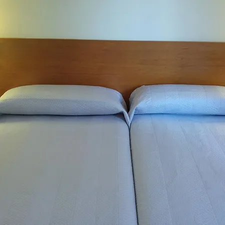 Hostal Prada Borges-2